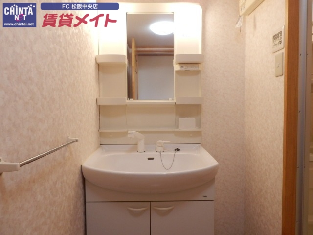 洗面設備　別部屋のお写真です！