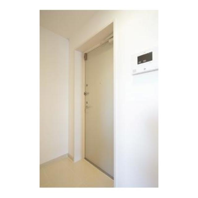 玄関　※写真は同タイプ住戸です。
