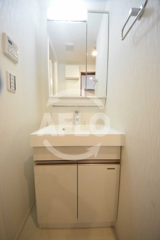 洗面設備　エグゼ難波南VI　独立洗面台