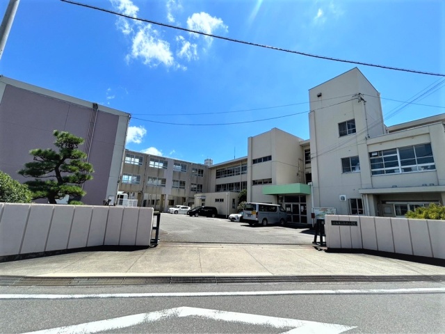 小学校　西尾市立矢田小学校（小学校）まで1100m