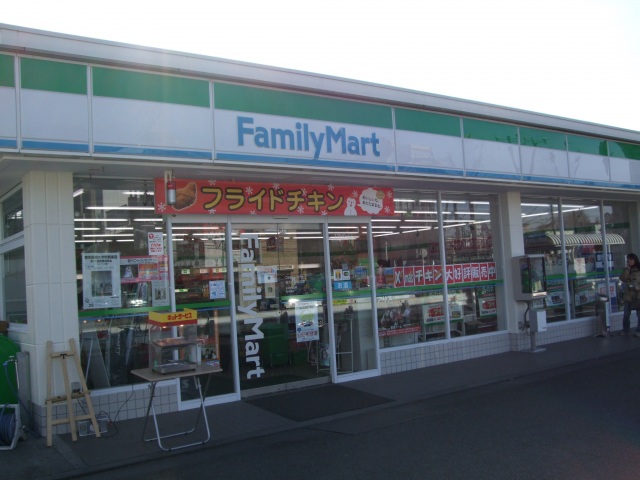 コンビニ　ファミリーマート川越インター店（コンビニ）まで516m
