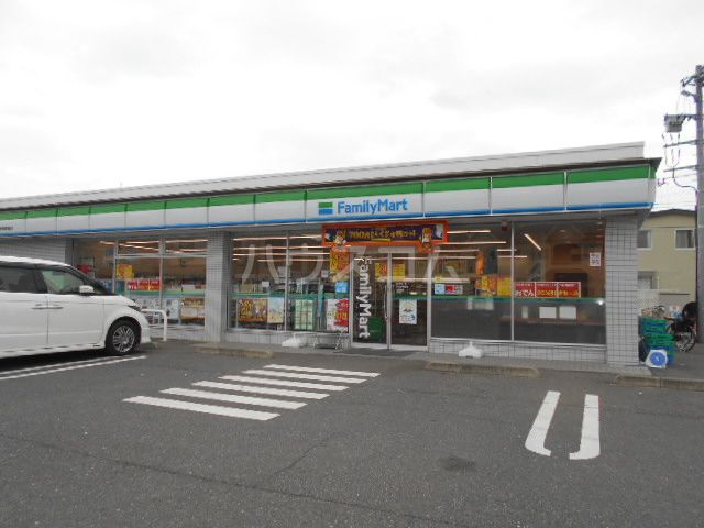 コンビニ　ファミリーマート春日部増富店（コンビニ）まで695m