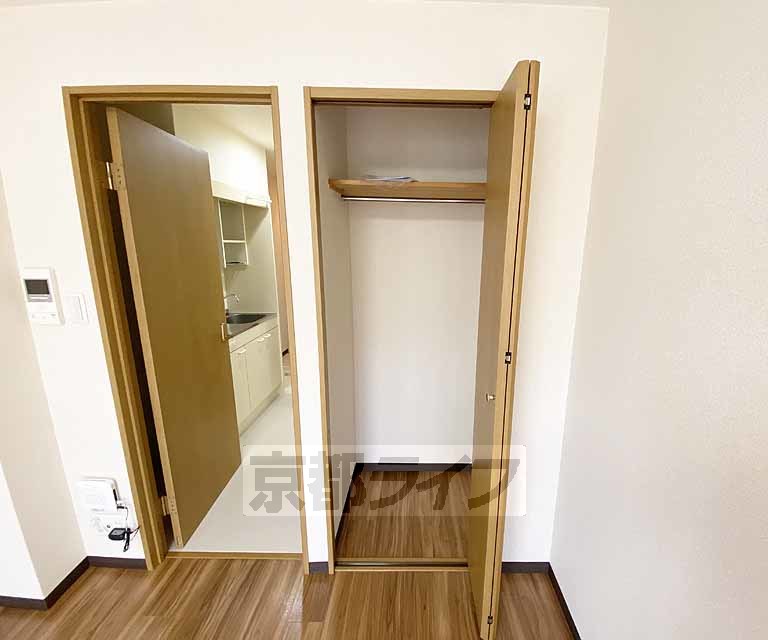 収納　ロングコートに対応しています。