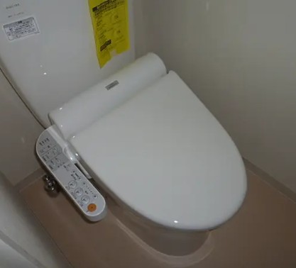 トイレ　別タイプ部屋　参考写真です