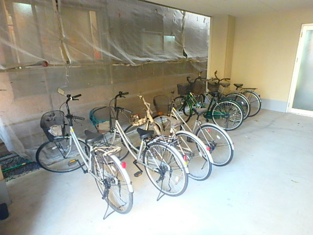 駐車場　駐輪場
