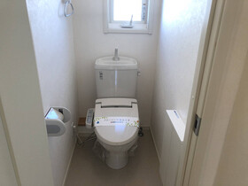 トイレ　※同物件、別部屋の写真です。
