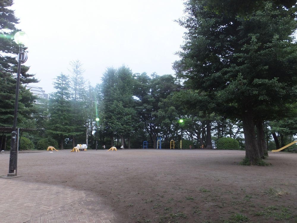 公園　調布市上ノ原公園（公園）まで1251m