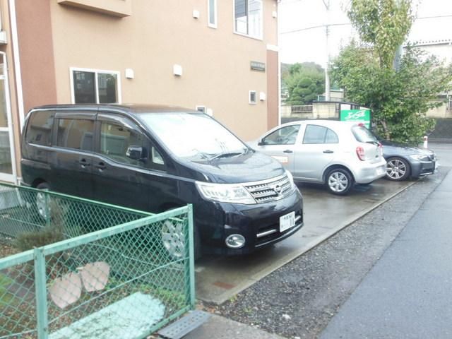 駐車場　★敷地内駐車場です★