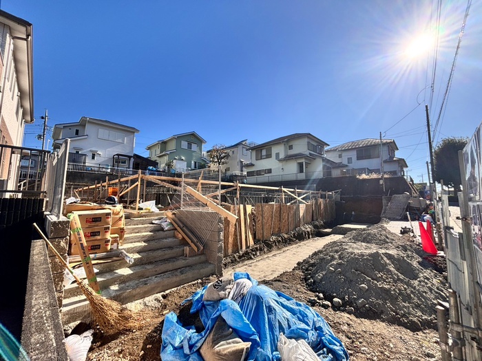 建物外観　建築中