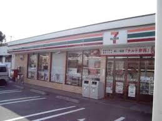 コンビニ　セブンイレブン横浜川和台店（コンビニ）まで186m
