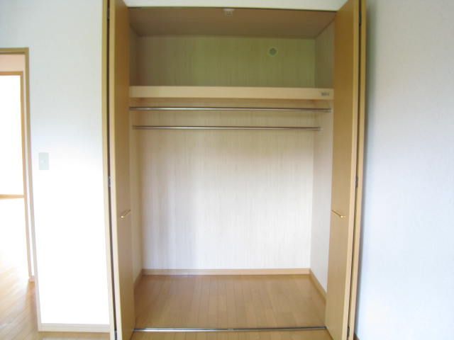 収納　同型