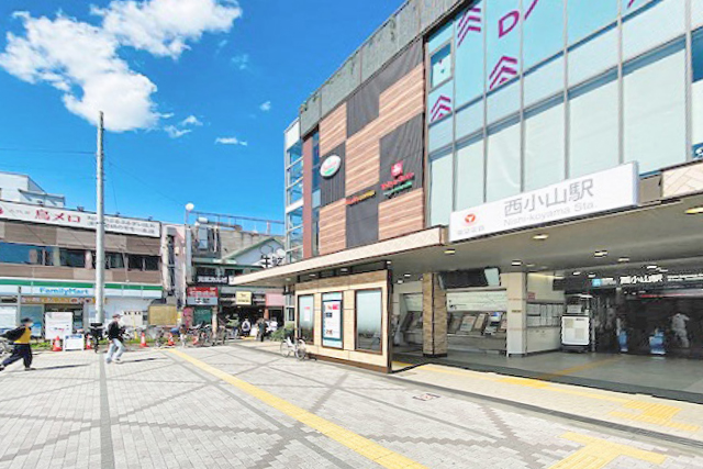 コンビニ　ファミリーマート西小山ニコニコ通り店（コンビニ）まで163m