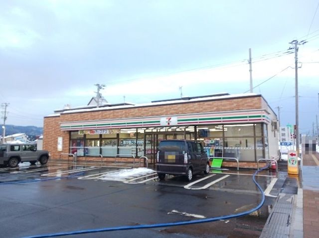 コンビニ　セブンイレブン大館御成町店（コンビニ）まで350m