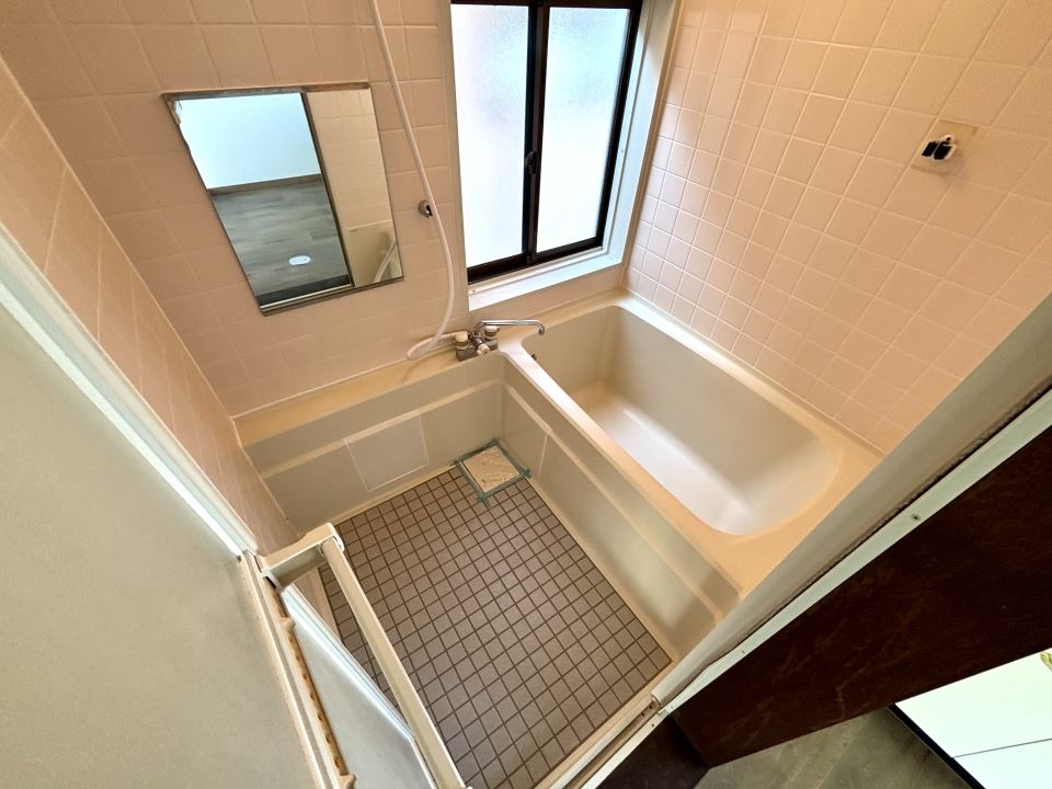 バス・シャワールーム　シューズボックスあります。