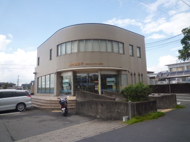 銀行　鹿児島銀行伊敷支店伊敷ニュータウン出張所（銀行）まで160m
