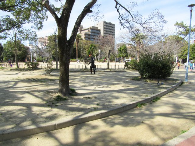 公園　桃ヶ池公園（公園）まで241m