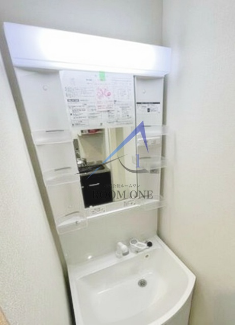 洗面設備　洗面台です。
