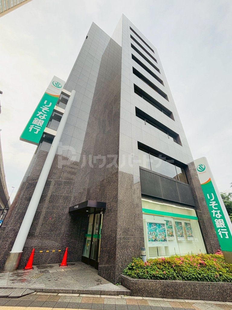 銀行　りそな銀行日暮里支店（銀行）まで440m