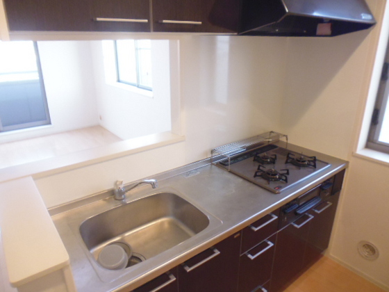 キッチン　※掲載写真は同マンション別部屋参考写真となります。