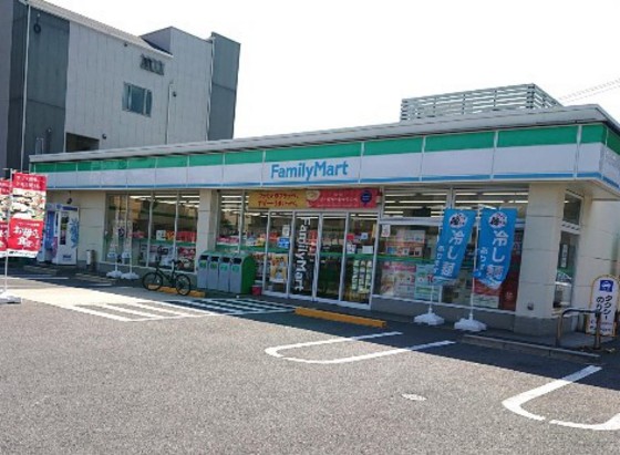 コンビニ　ファミリーマート翠五丁目店（コンビニ）まで200m