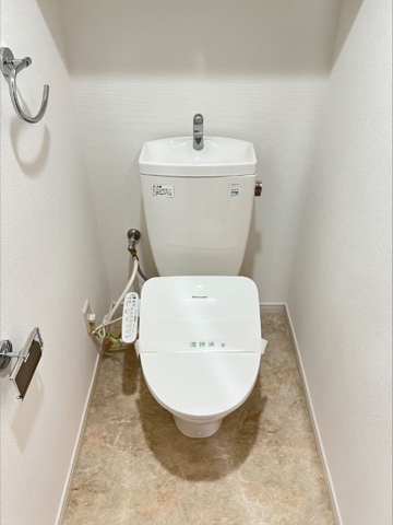 トイレ　写真は別部屋参考　現況優先