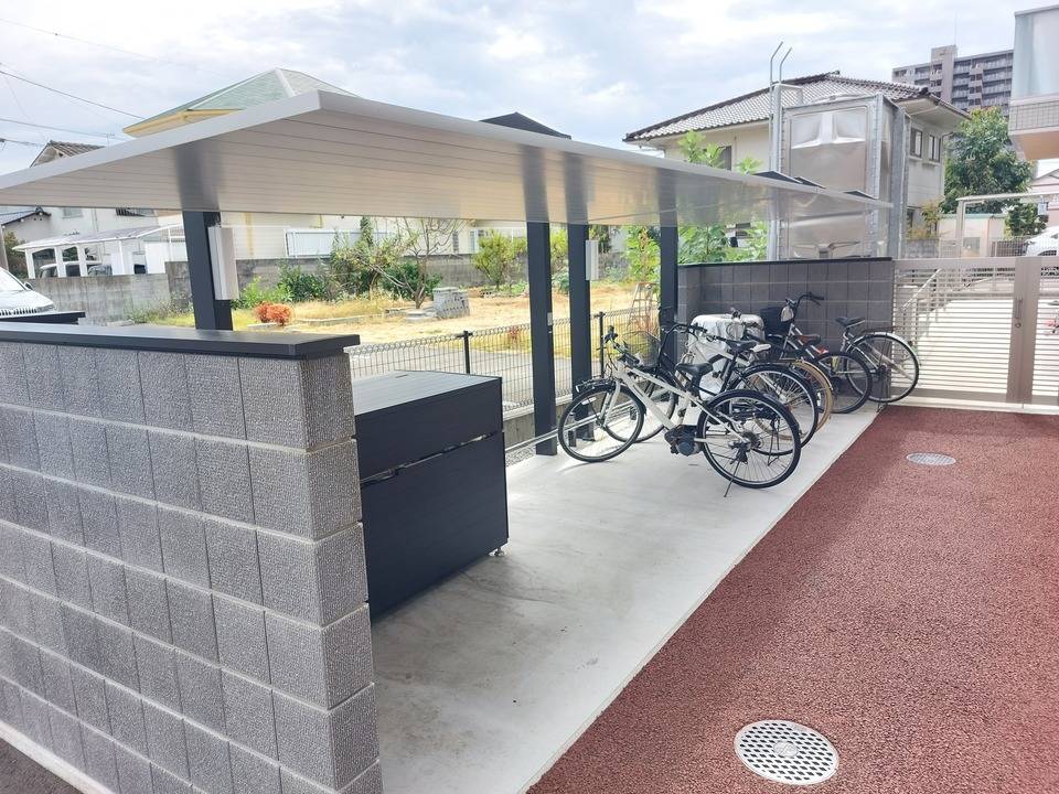 駐車場　駐輪場