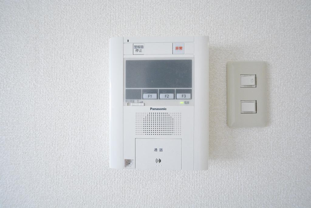 セキュリティ　カメラ付インターホン