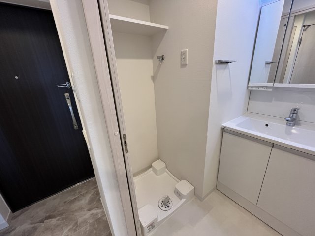 洗面設備　同マンション反転タイプを表示しています