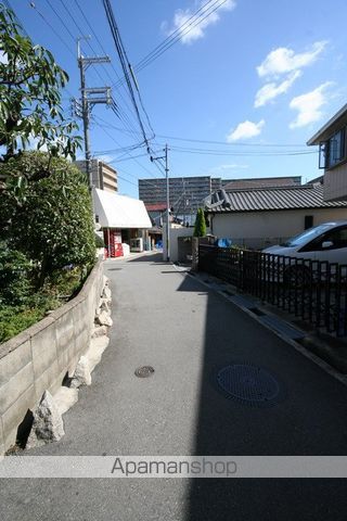 その他　前面道路（その他）まで0m
