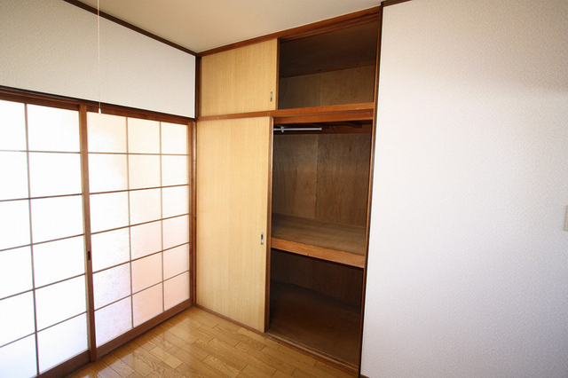 収納　※同タイプ・別のお部屋の写真です