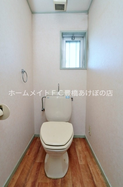 トイレ　同型別部屋写真（反転）