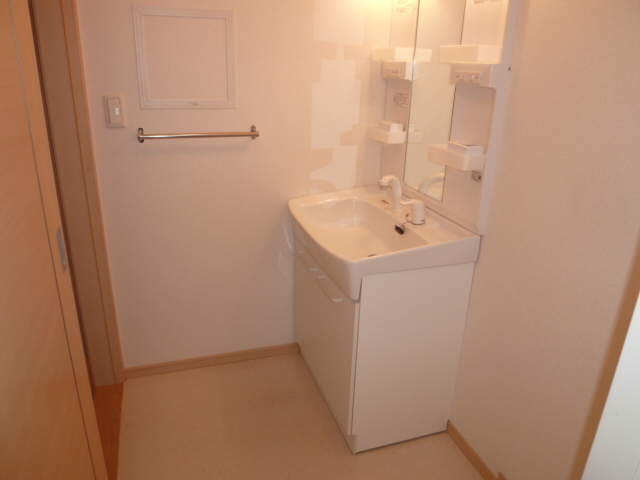 洗面設備　別タイプの部屋の写真です