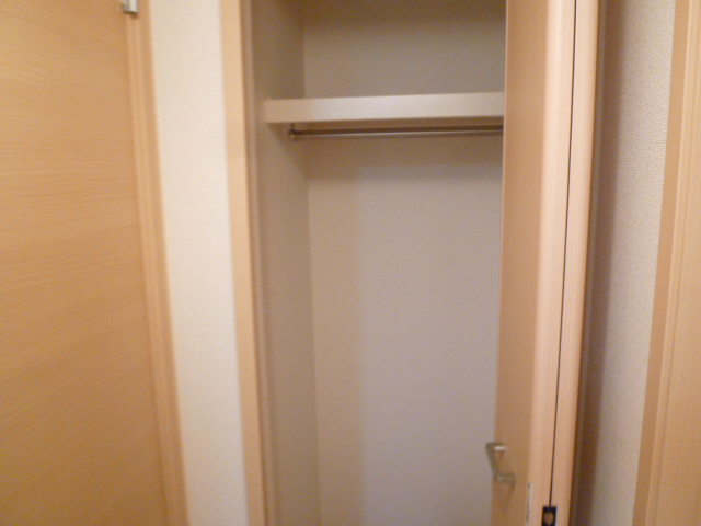 収納　別タイプの部屋の写真です