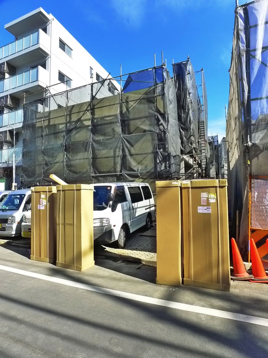建物外観　建築中