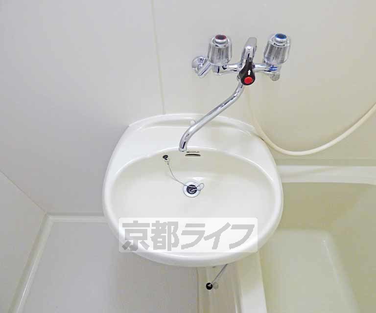 洗面設備　洗面台です。