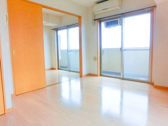 居室・リビング　ＳＲＣ造のお部屋です！