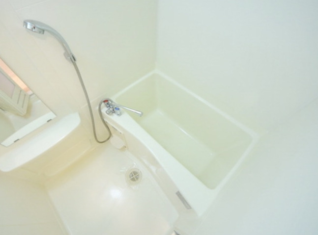 バス・シャワールーム　別部屋の画像を使用しております。