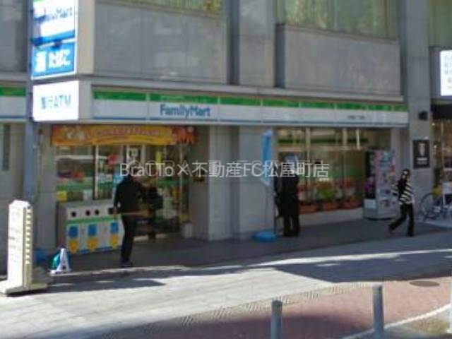 コンビニ　ファミリーマート立売堀二丁目店（コンビニ）まで127m