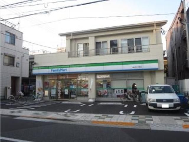 コンビニ　ファミリーマート（コンビニ）まで628m