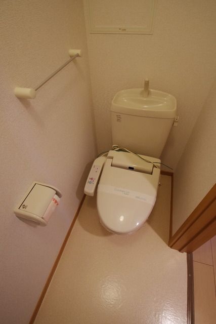 トイレ　☆温水洗浄便座付きのトイレ☆