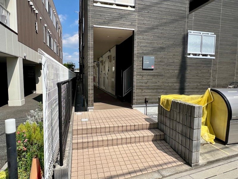 エントランス　建物入口