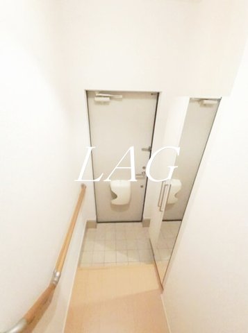 玄関　玄関です。