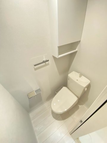 ＪＲ総武線 稲毛駅 徒歩3分 3階建 築1年のトイレ写真