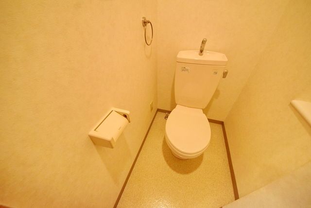 トイレ　別号室参考写真