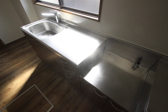 キッチン　※別部屋の写真です