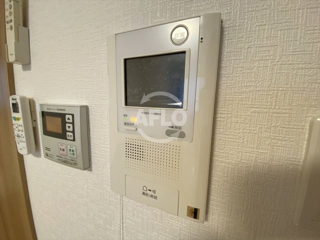 セキュリティ　プルミエール南本町　TVモニター付きインターホン