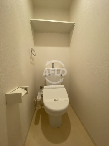 トイレ　プルミエール南本町　温水洗浄便座