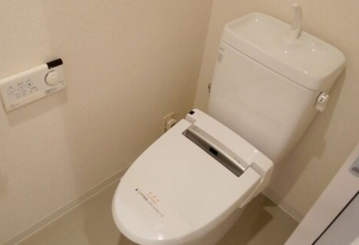 トイレ　※こちらのお写真は他部屋になり参考写真です