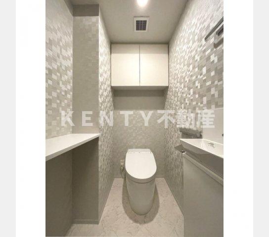 トイレ　清潔感のあるトイレです