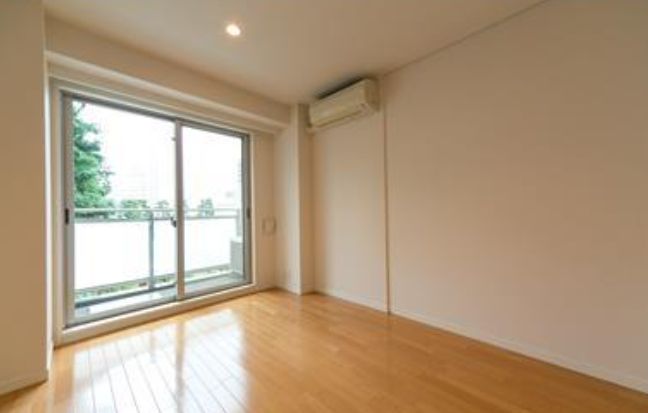 居室・リビング　別号室参考写真